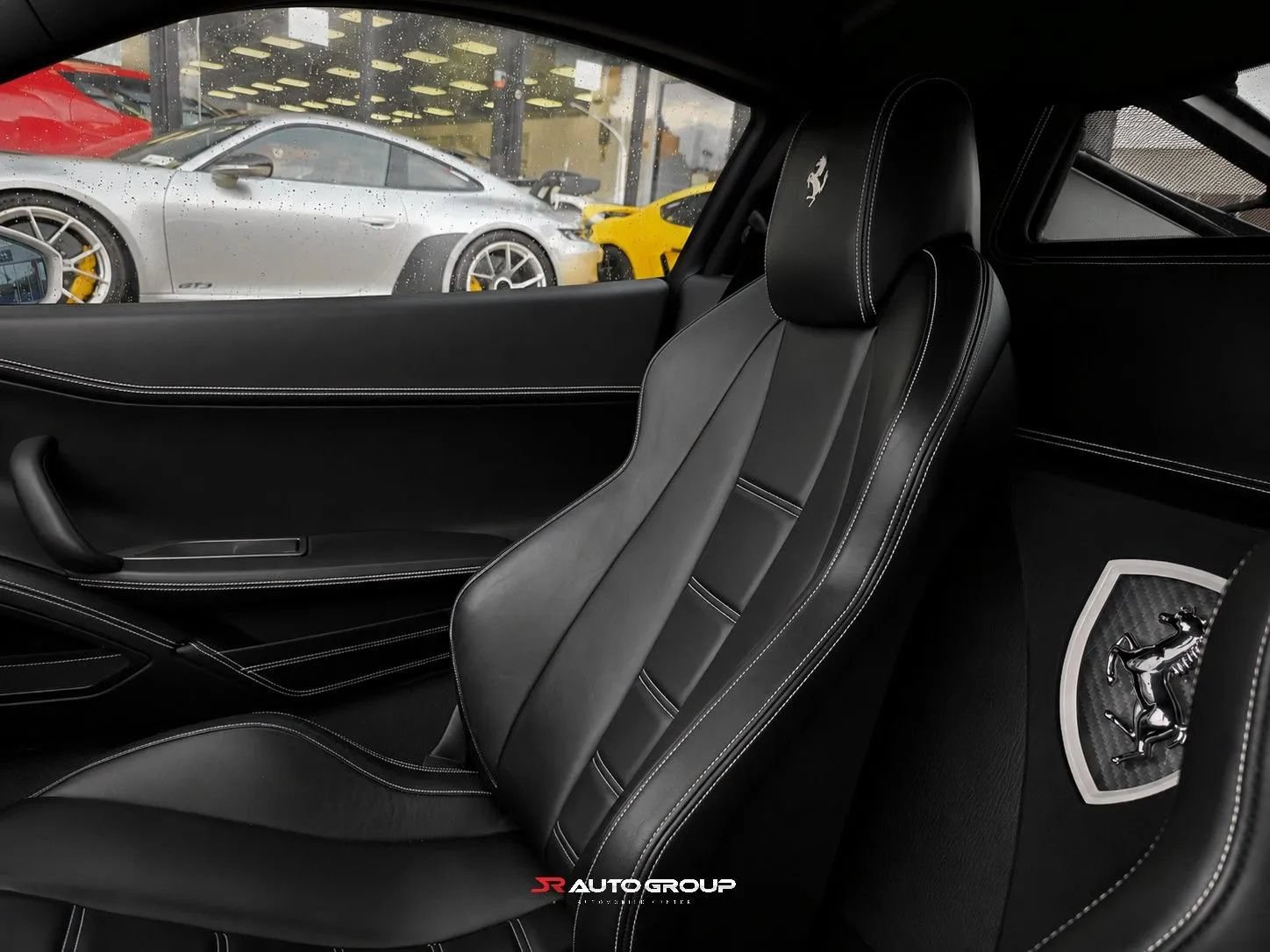 Used 2015 Ferrari 458 Italia Coupe RWD image 38