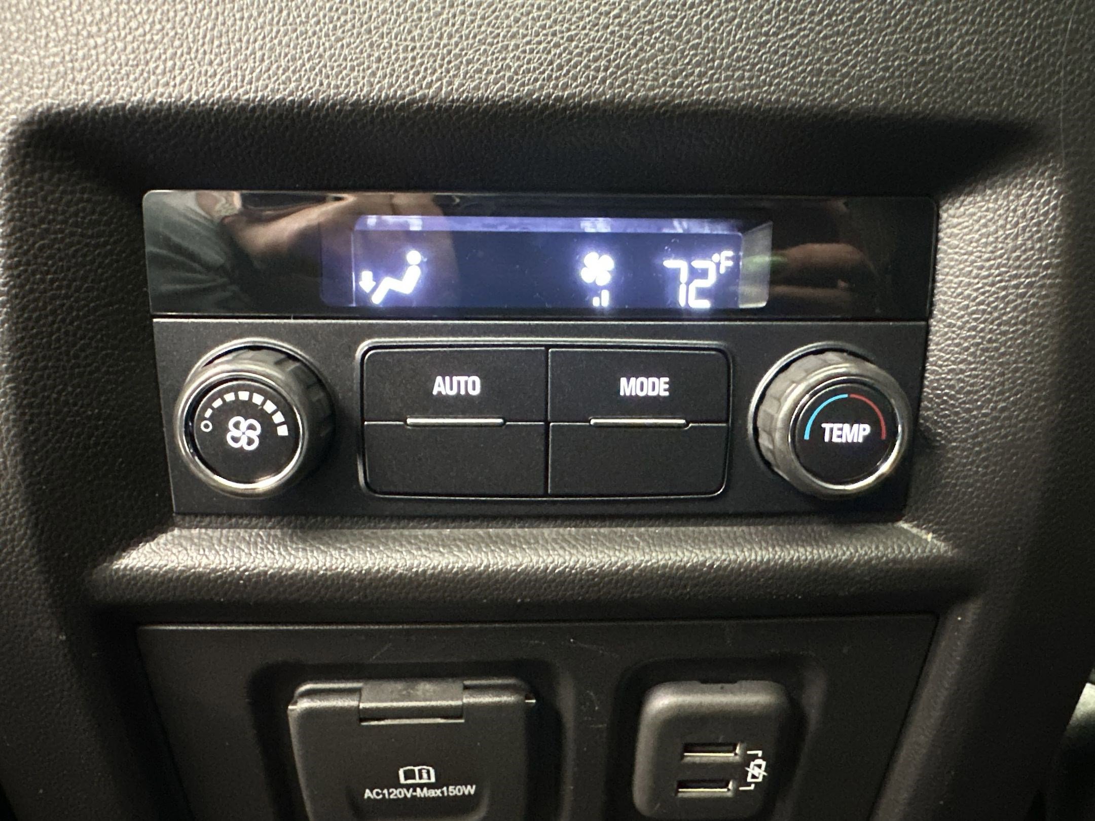 Used 2020 Chevrolet Traverse RS w/ LPO, Floor Liner Package image 32