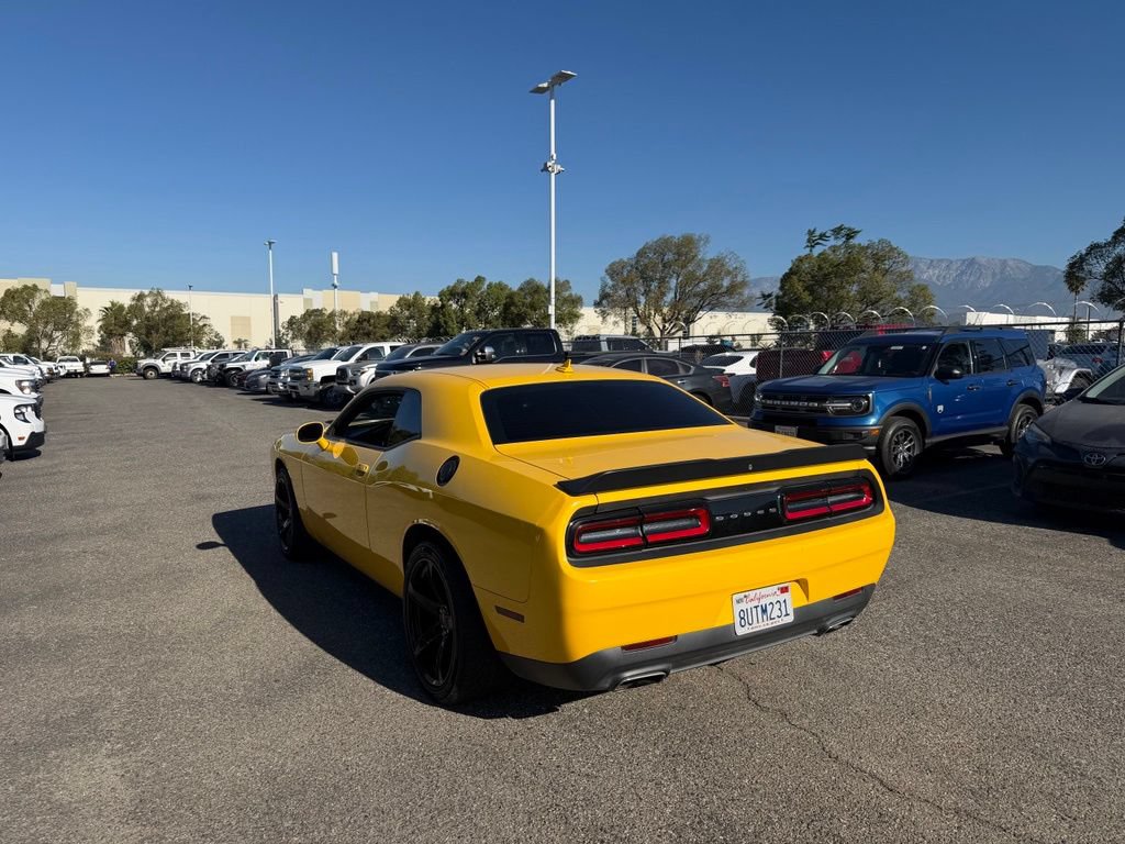 Used 2018 Dodge Challenger SXT w/ Blacktop Package RWD image 4