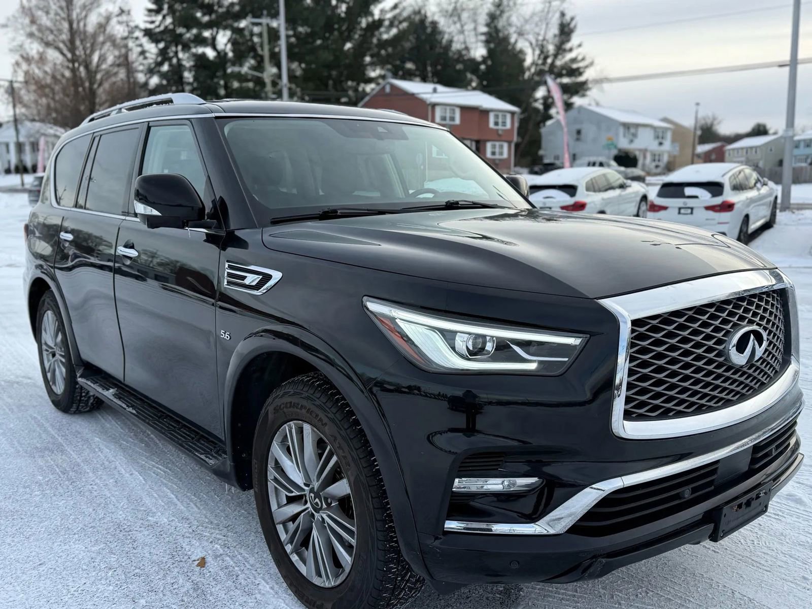 Used 2019 INFINITI QX80 Luxe w/ Proassist Package image 3