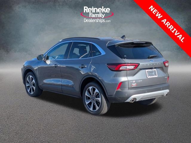 Used 2025 Ford Escape Platinum image 8