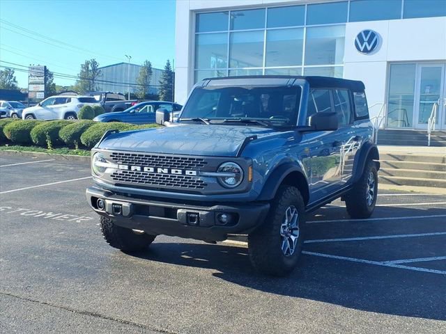 Used 2023 Ford Bronco Badlands AWD/4WD image 3