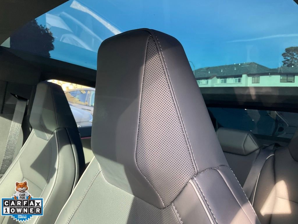 Used 2024 Tesla Cybertruck AWD Crew Cab image 19