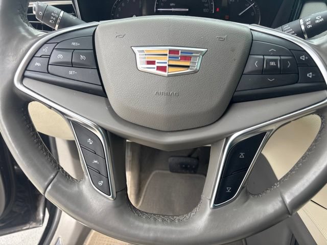Used 2018 Cadillac XT5 Premium Luxury AWD/4WD image 7