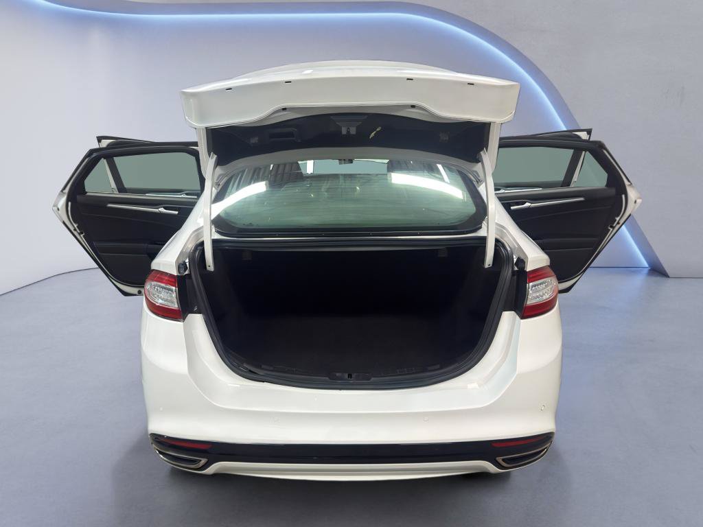 Used 2014 Ford Fusion Titanium FWD image 11