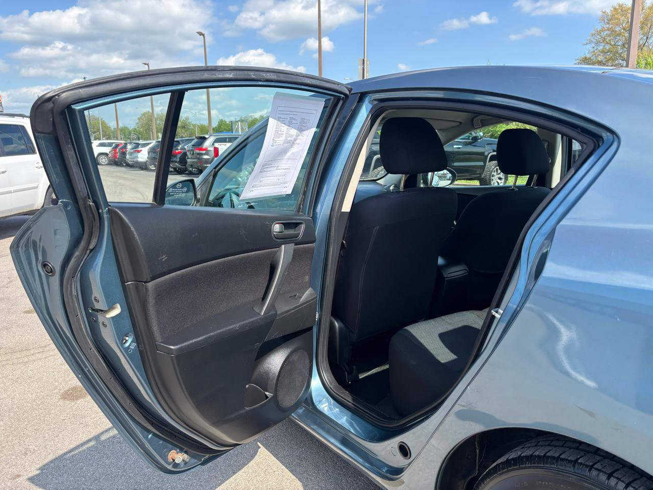 Used 2010 MAZDA MAZDA3 i Sport FWD image 13