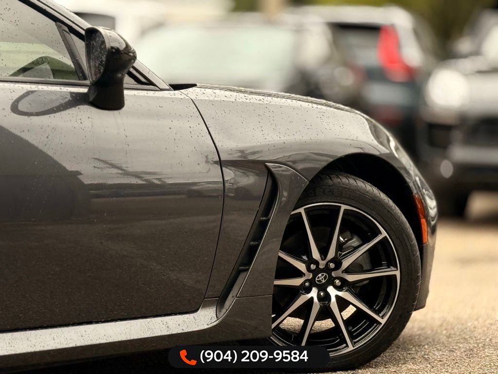 Used 2022 Toyota GR86 image 8