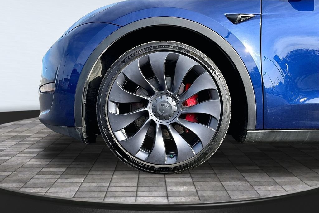 Used 2022 Tesla Model Y Performance AWD/4WD image 9