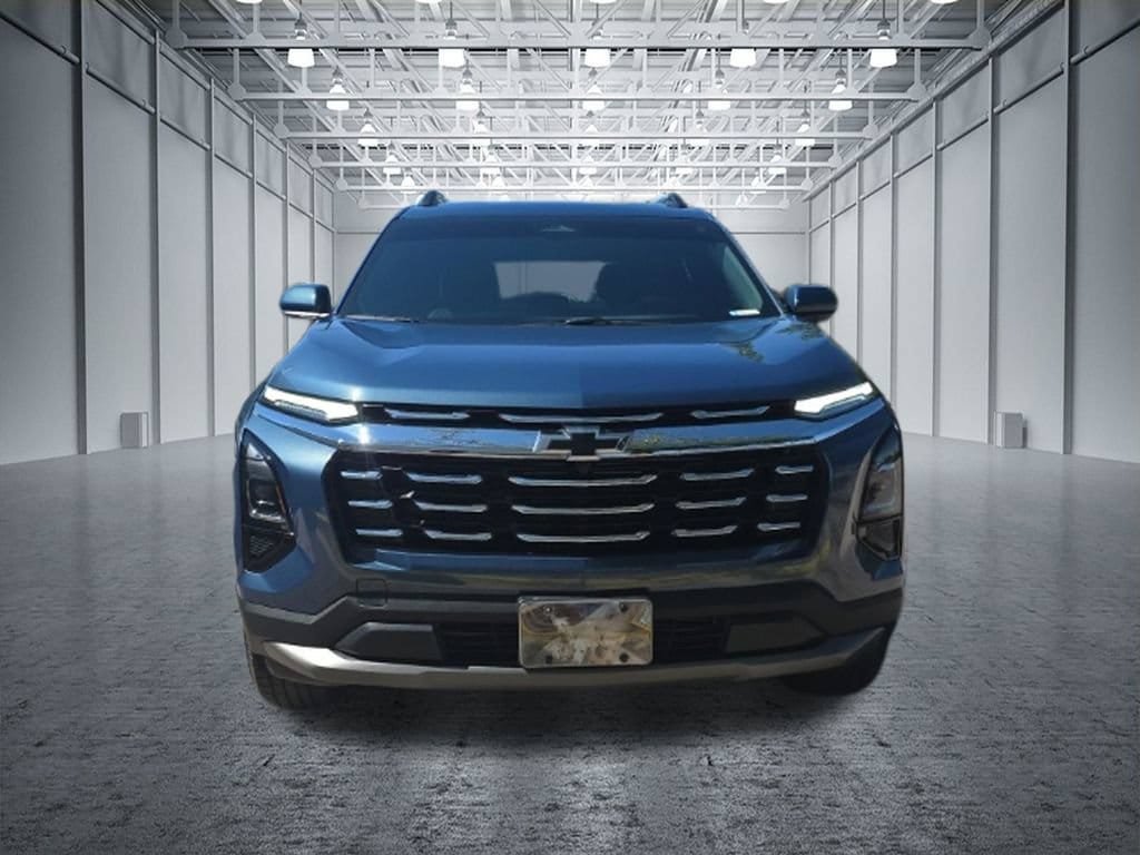 Certified 2025 Chevrolet Equinox LT w/ Convenience Package II AWD/4WD image 9