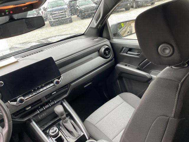 Used 2025 Chevrolet Colorado Trail Boss AWD/4WD image 22