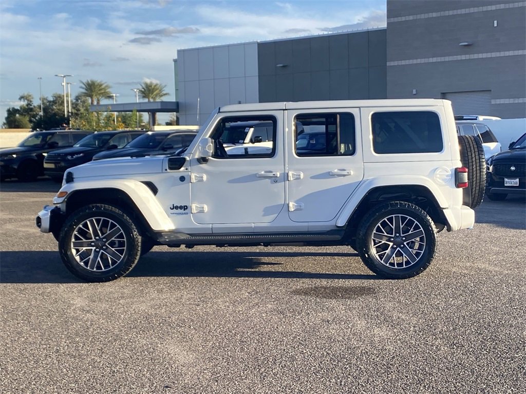 Used 2022 Jeep Wrangler Unlimited Sahara image 31