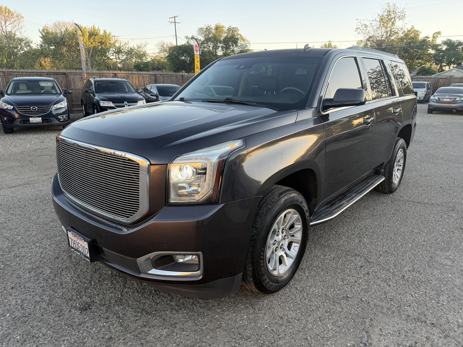 Used 2015 GMC Yukon SLT image 1