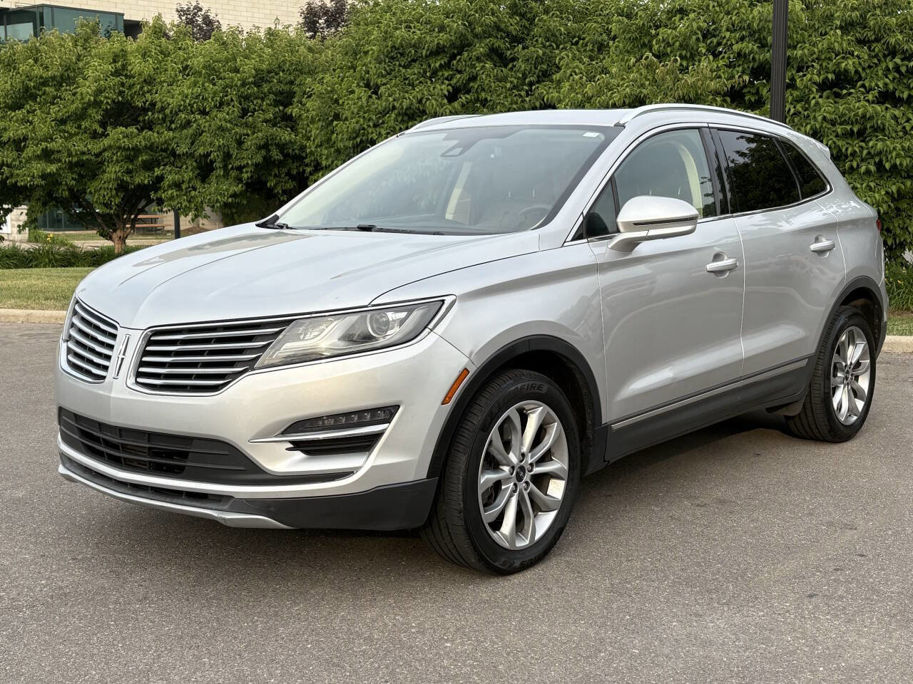 Used 2016 Lincoln MKC Select w/ Select Plus Package image 1