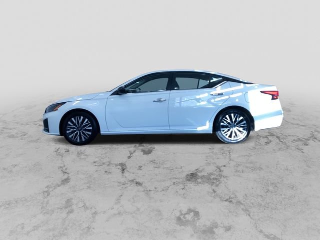 Used 2025 Nissan Altima 2.5 SV image 7