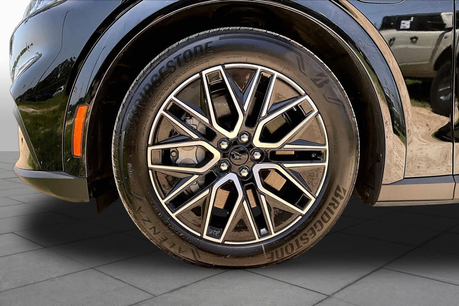 Used 2025 Ford Mustang Mach-E Premium RWD image 10