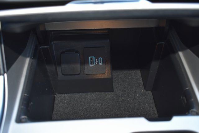 Used 2023 Ford Explorer XLT w/ Equipment Group 202A image 28