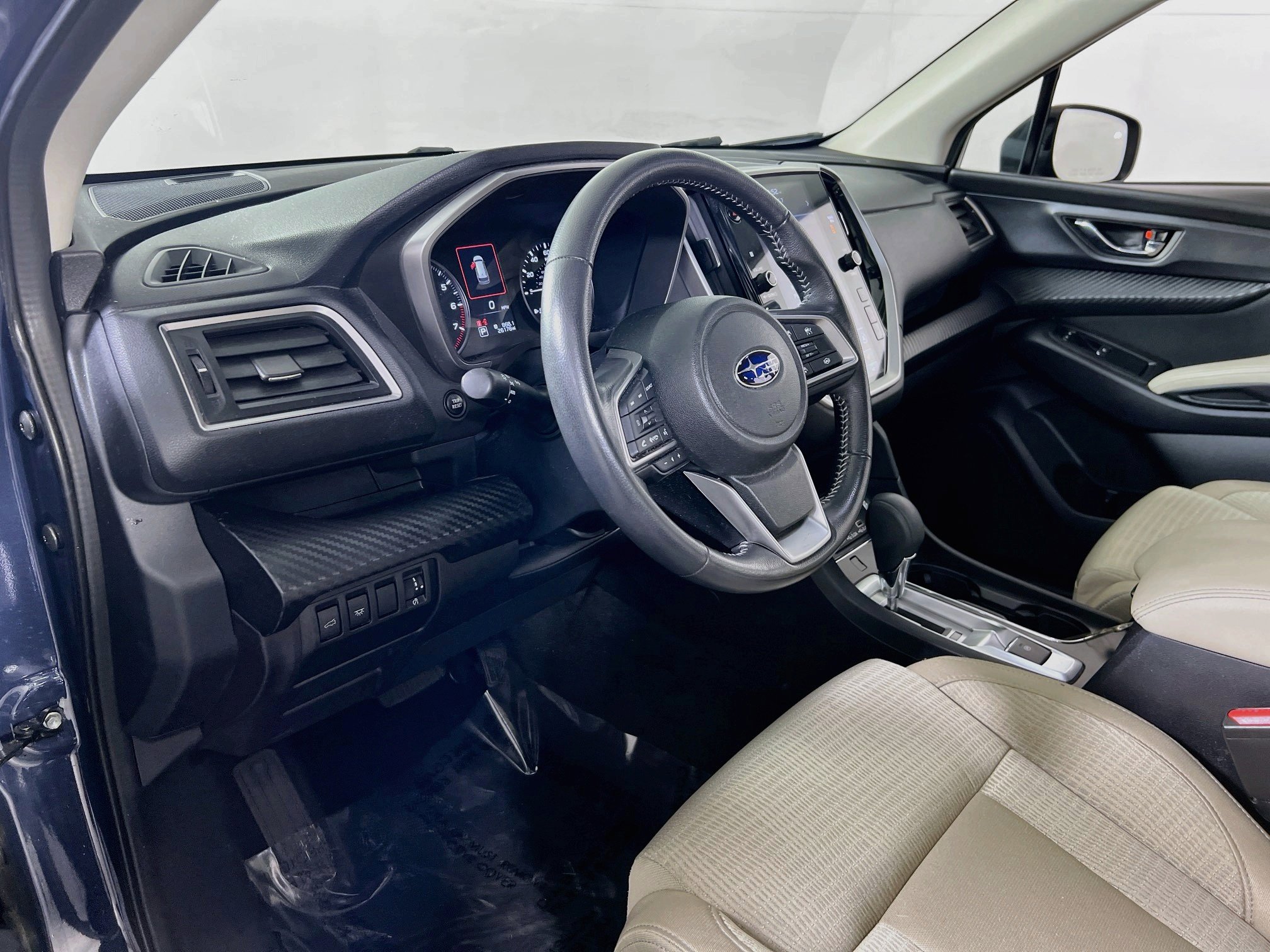 Used 2023 Subaru Ascent Premium w/ Convenience Package AWD/4WD image 9