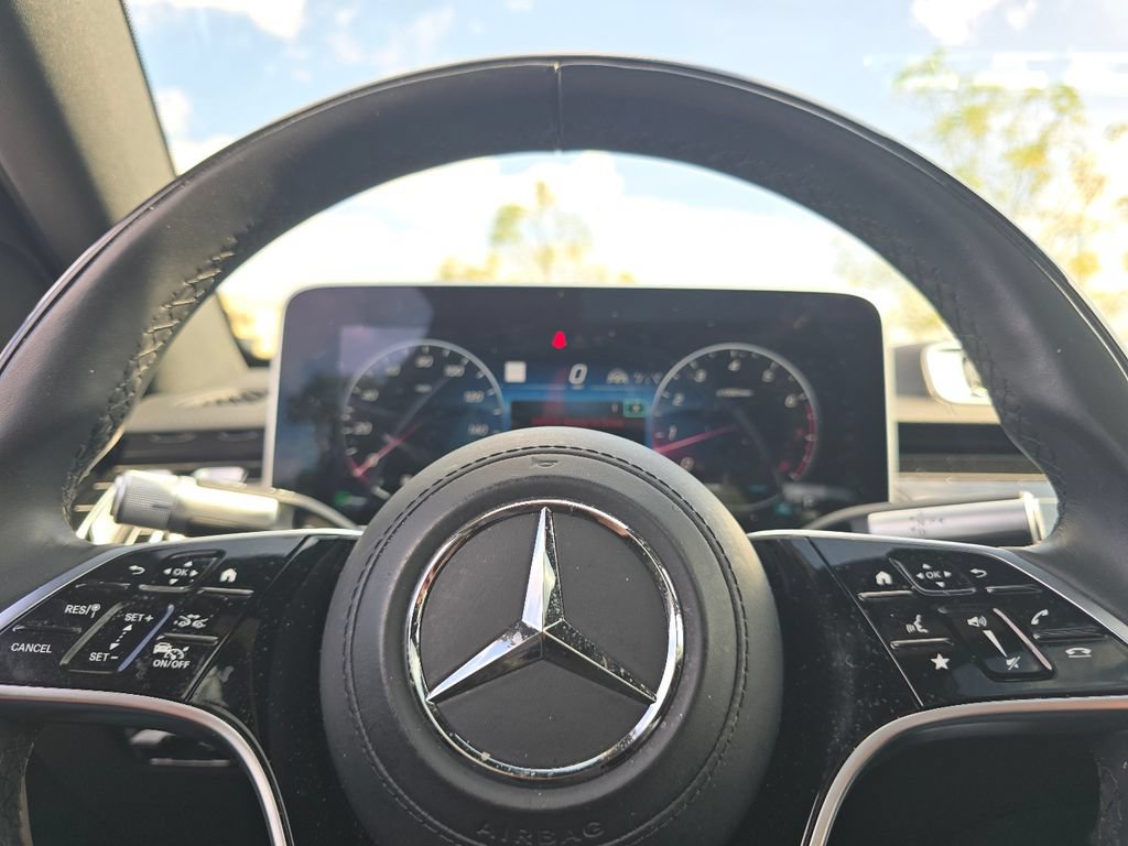 Used 2024 Mercedes-Benz S 580 4MATIC Sedan w/ AMG Line image 29
