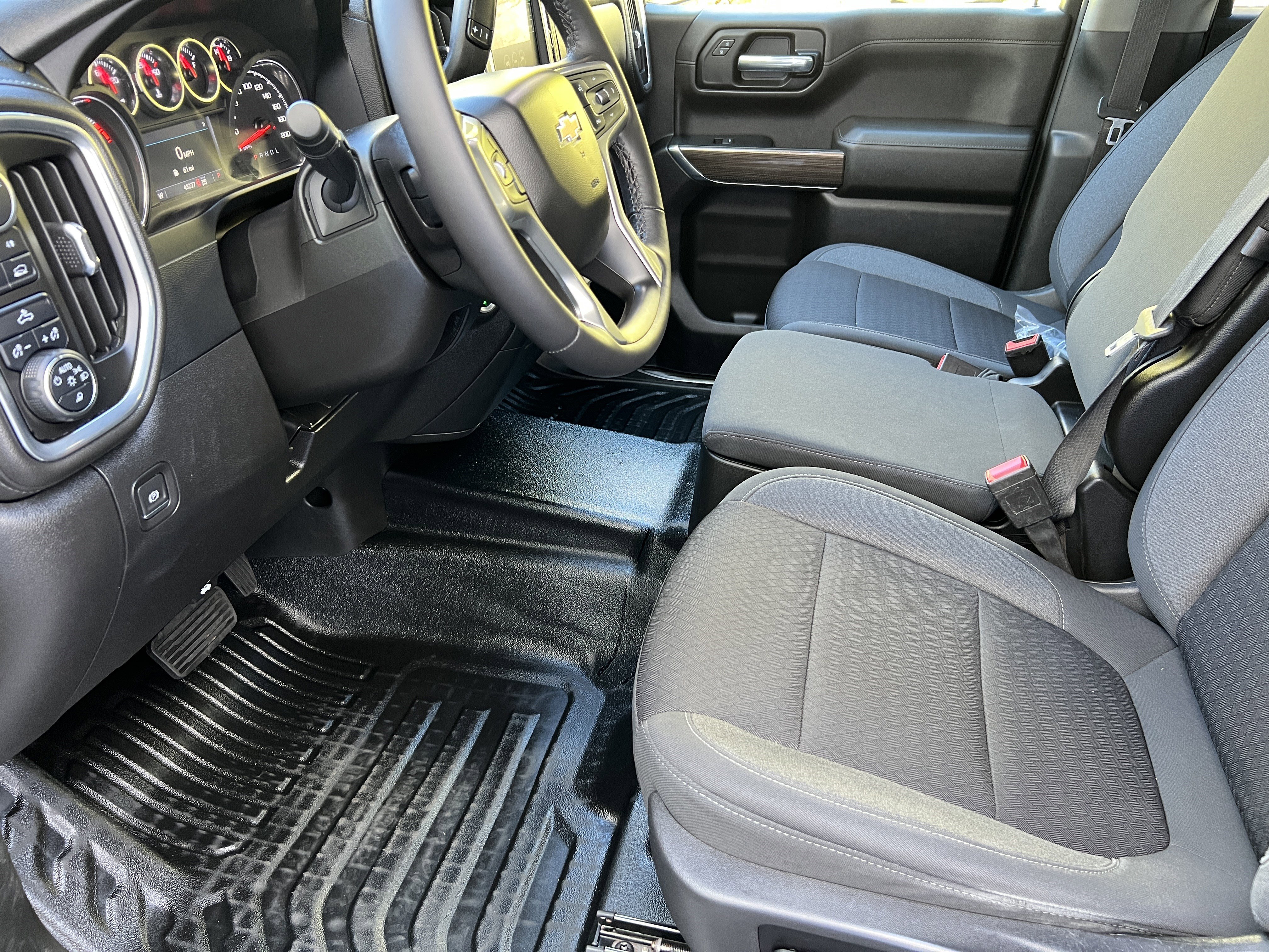 Used 2022 Chevrolet Silverado 1500 LT image 13