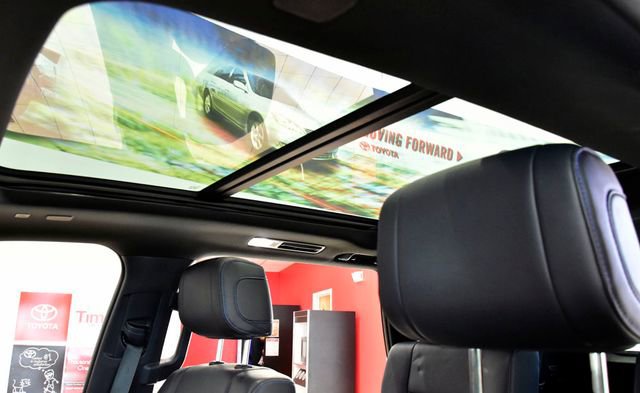 Used 2024 Toyota Sequoia Platinum image 6