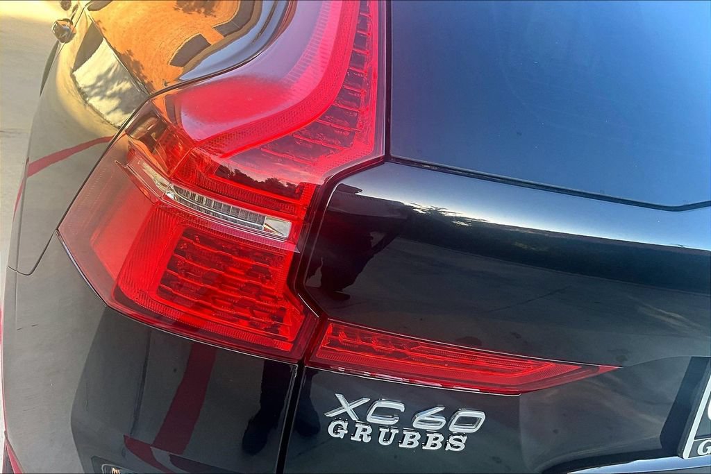 Used 2018 Volvo XC60 T6 Inscription w/ Convenience Package AWD/4WD image 40