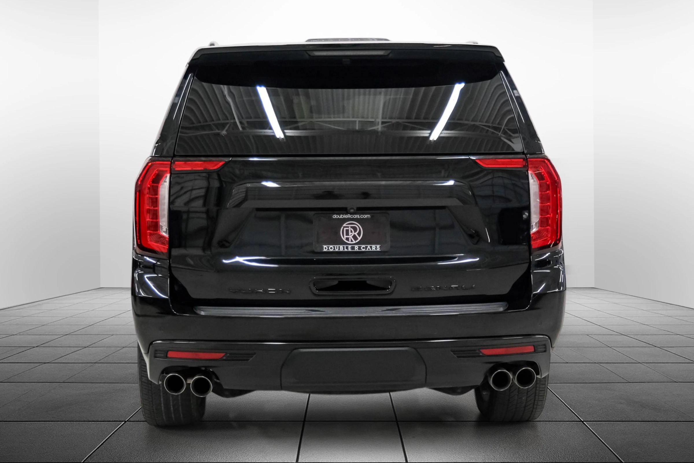 Used 2023 GMC Yukon Denali w/ LPO, Floor Liner Package RWD image 9