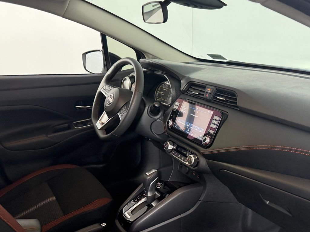 Used 2025 Nissan Versa SR w/ Trunk Package image 32
