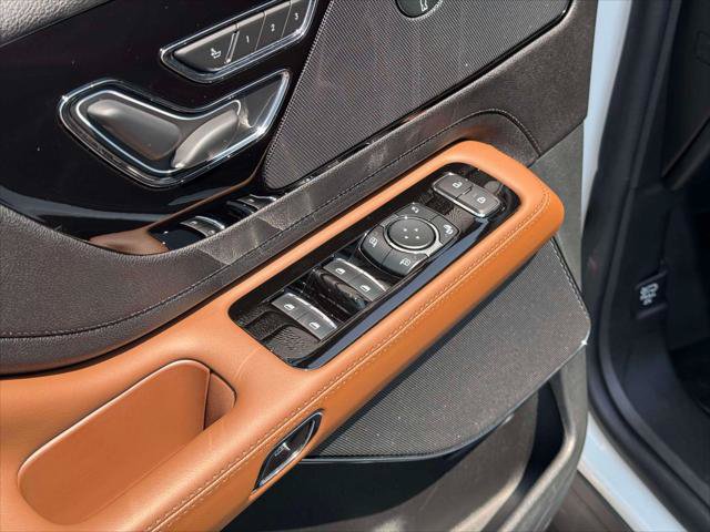 Used 2023 Lincoln Aviator Reserve w/ Elements Package Plus AWD/4WD image 18