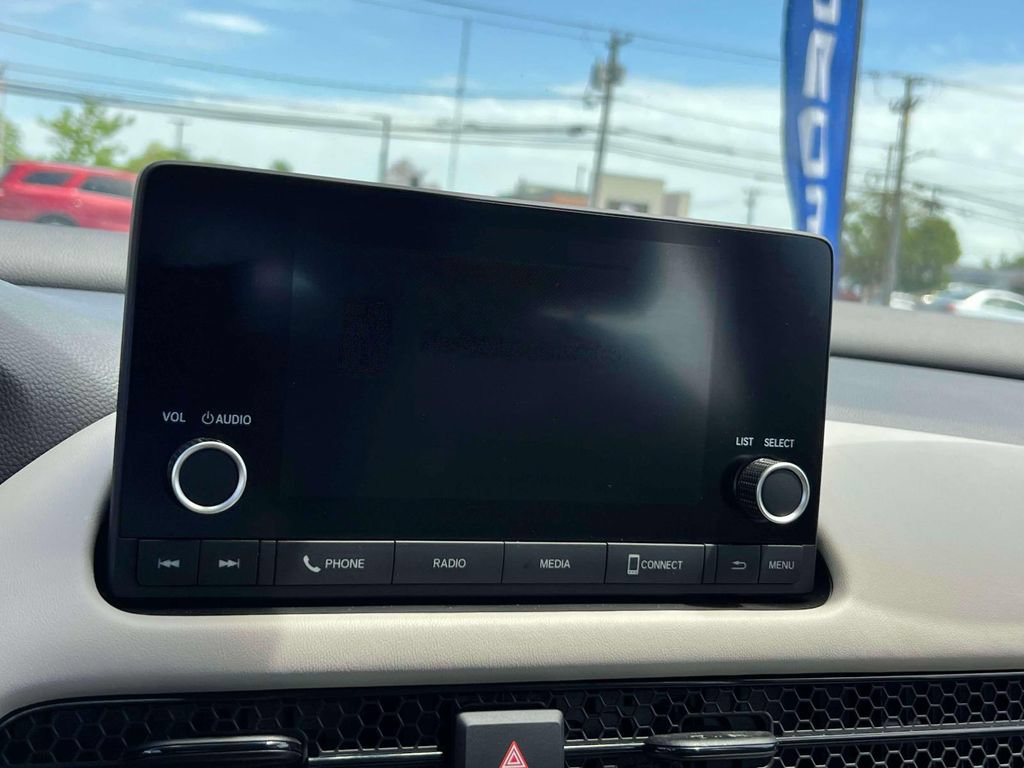Used 2023 Honda HR-V LX image 23