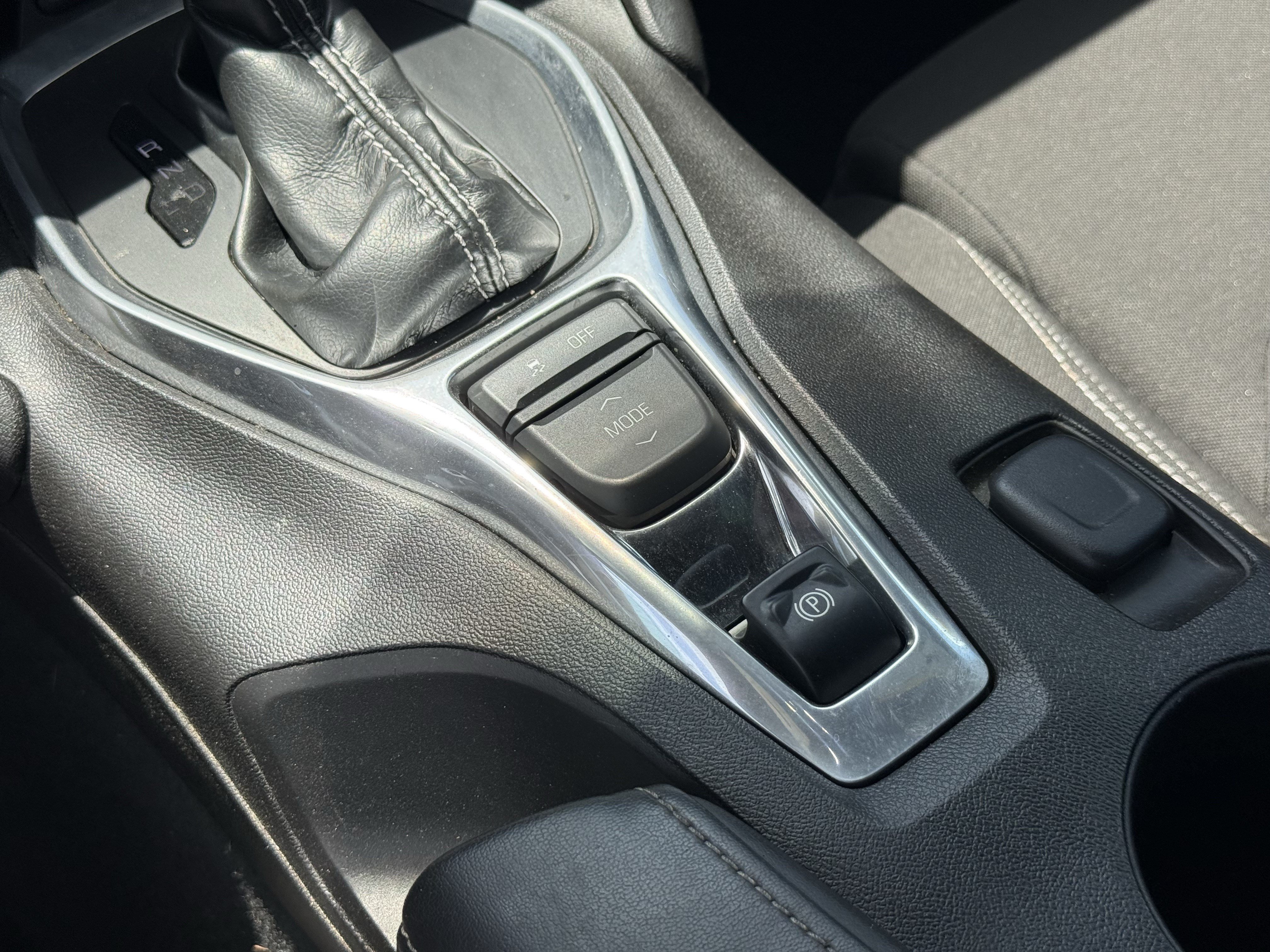 Used 2017 Chevrolet Camaro LT RWD image 24