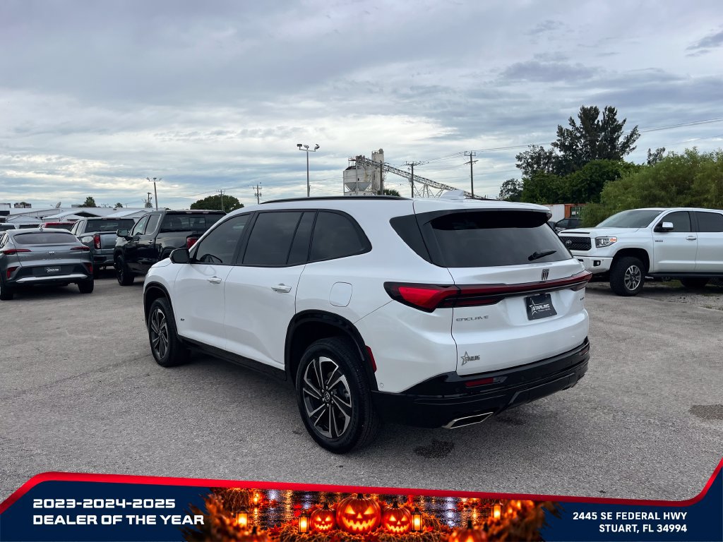 Certified 2025 Buick Enclave Sport Touring w/ Super Cruise Package FWD image 5