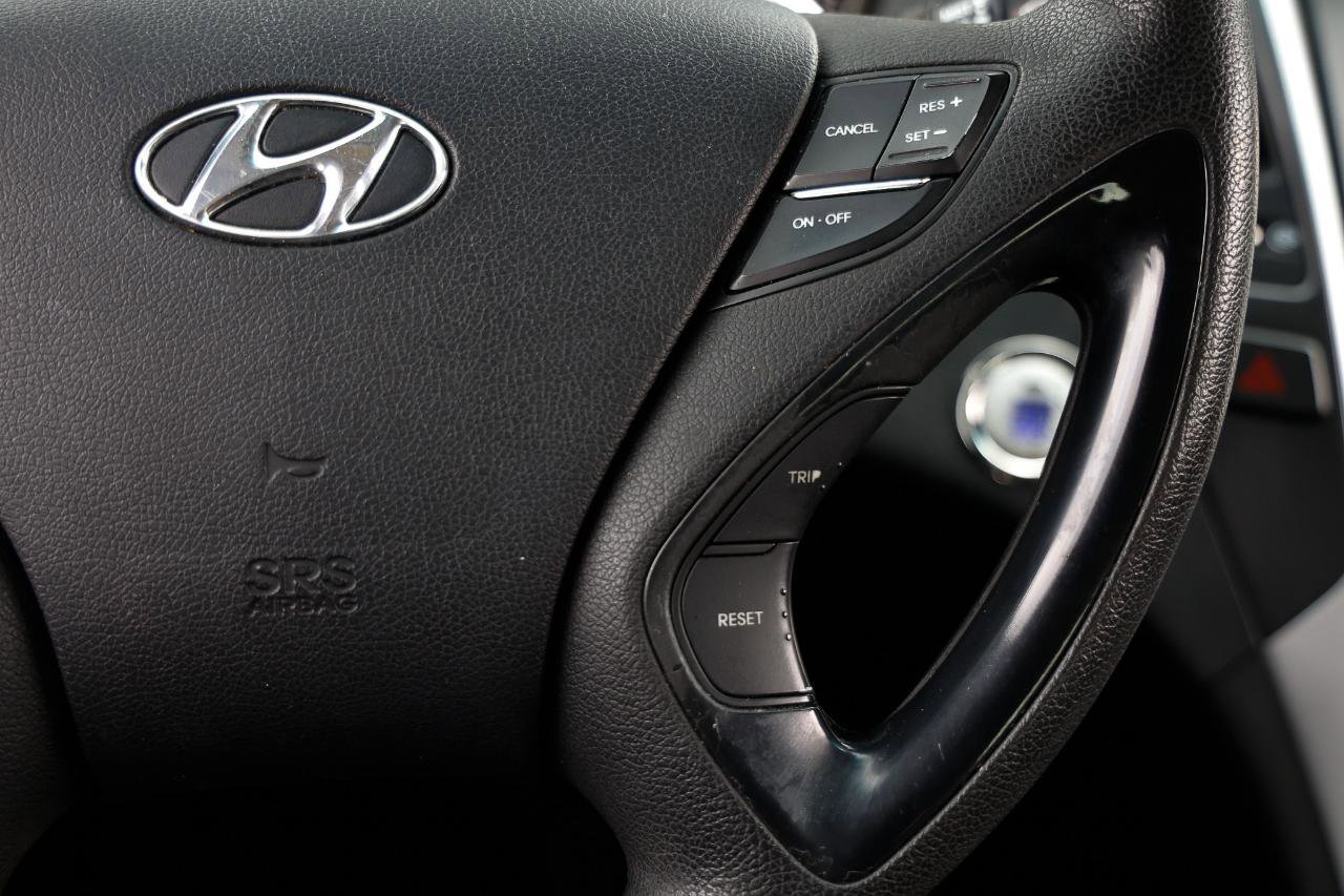 Used 2011 Hyundai Sonata SE w/ Navigation & Sunroof Pkg 4 FWD image 26