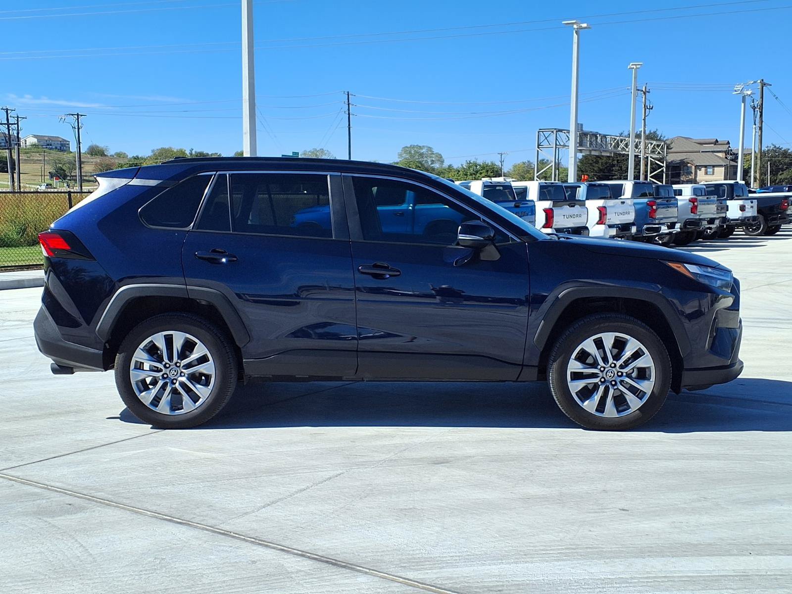 Used 2025 Toyota RAV4 XLE Premium FWD image 10