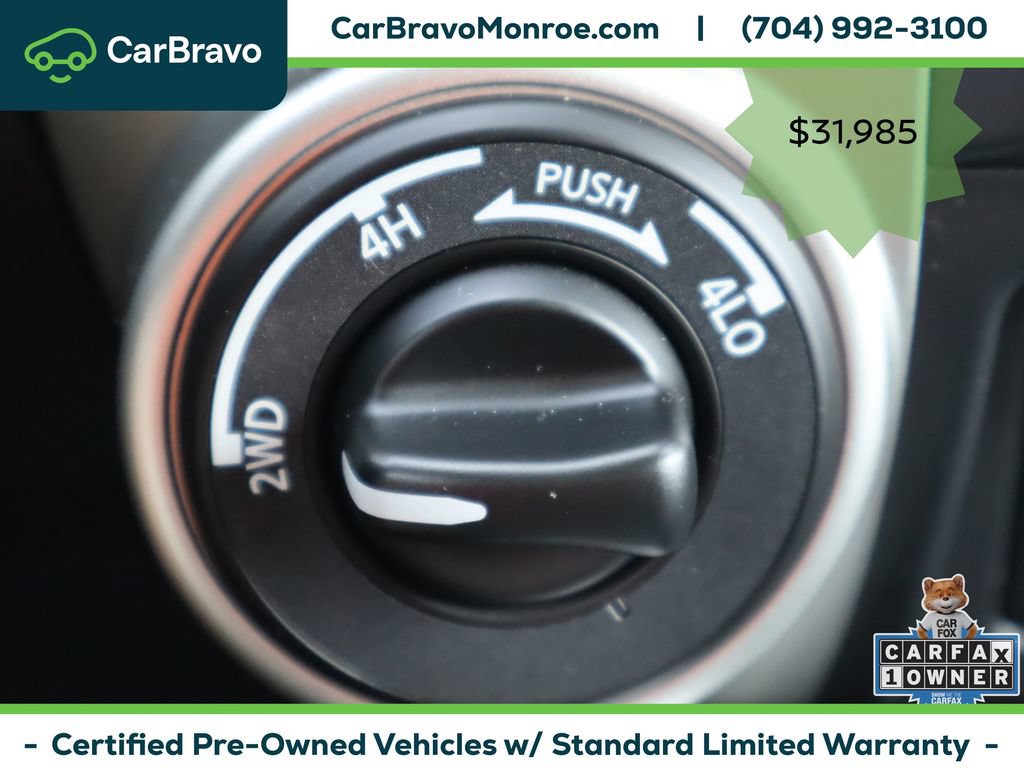 Used 2021 Nissan Titan SV w/ SV Convenience Package AWD/4WD image 34