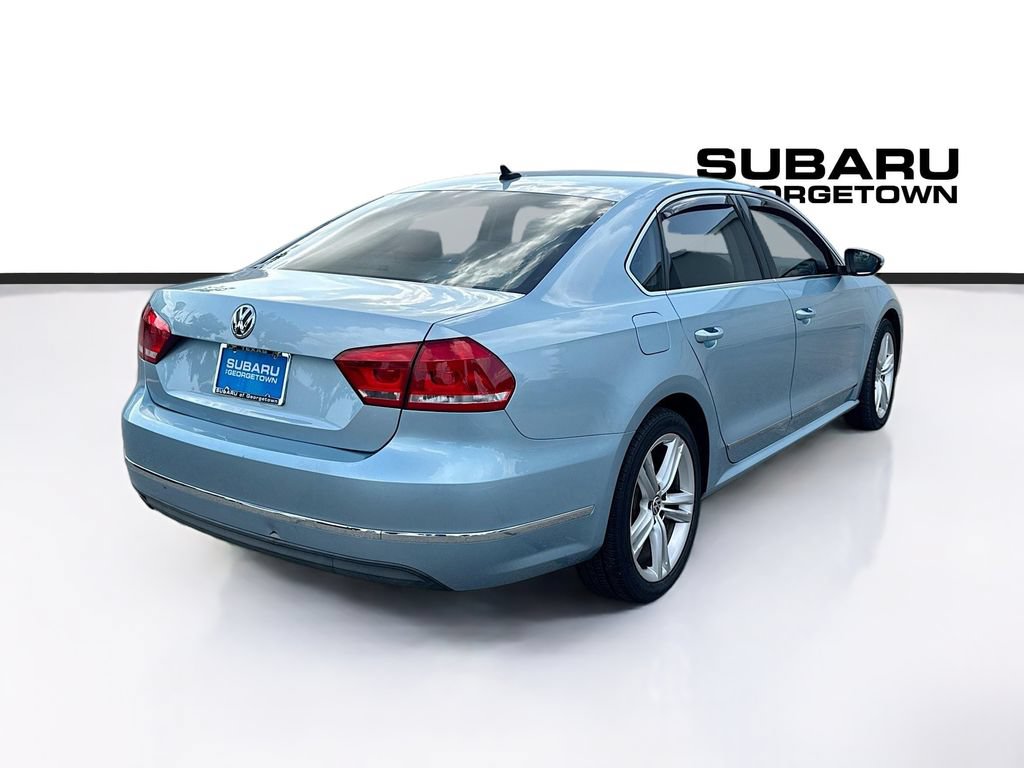 Used 2012 Volkswagen Passat TDI SEL Premium FWD image 7