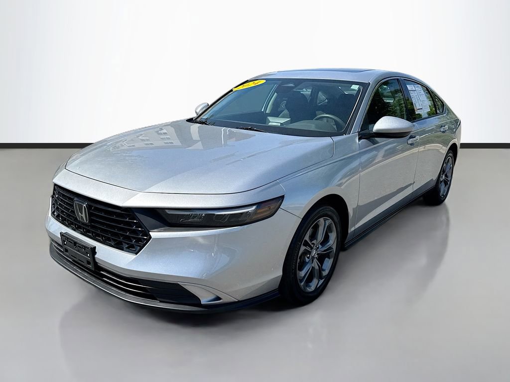 Used 2024 Honda Accord EX image 3