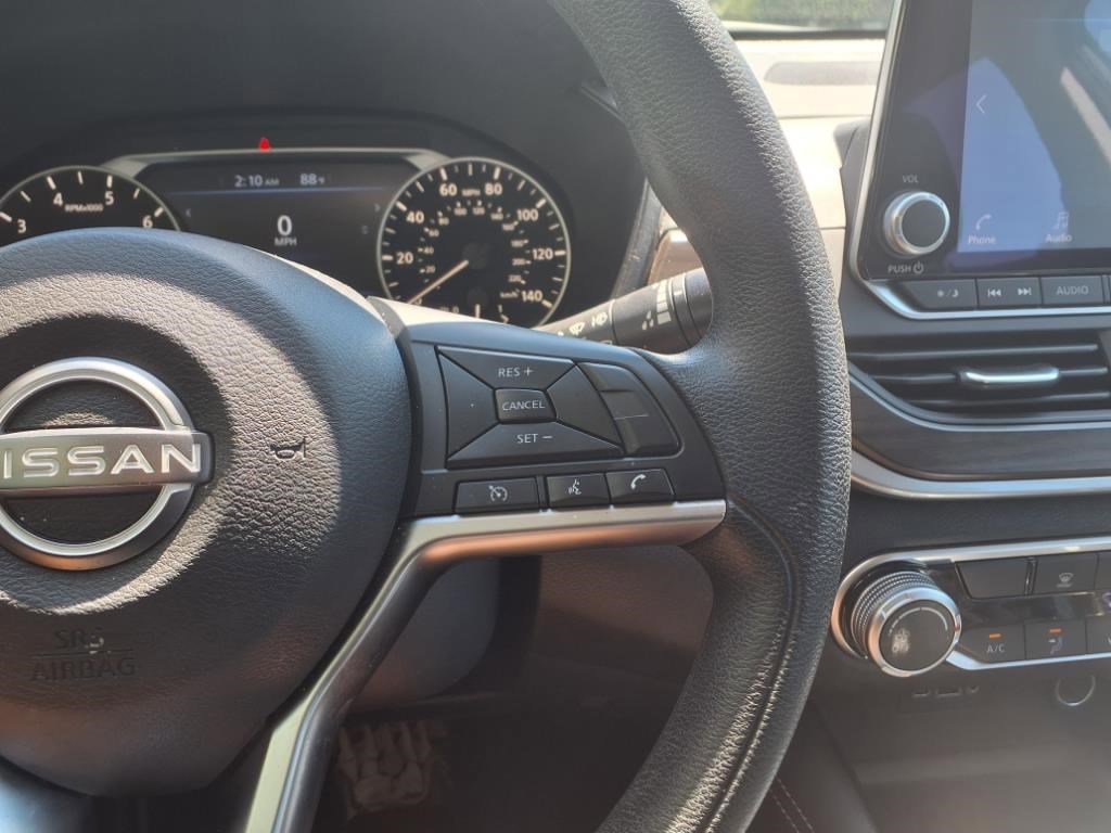 Used 2023 Nissan Altima 2.5 SV image 18