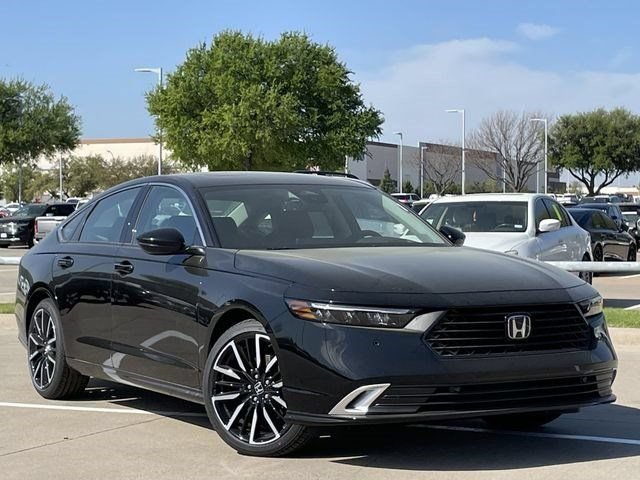 New 2026 Honda Accord Touring image 2