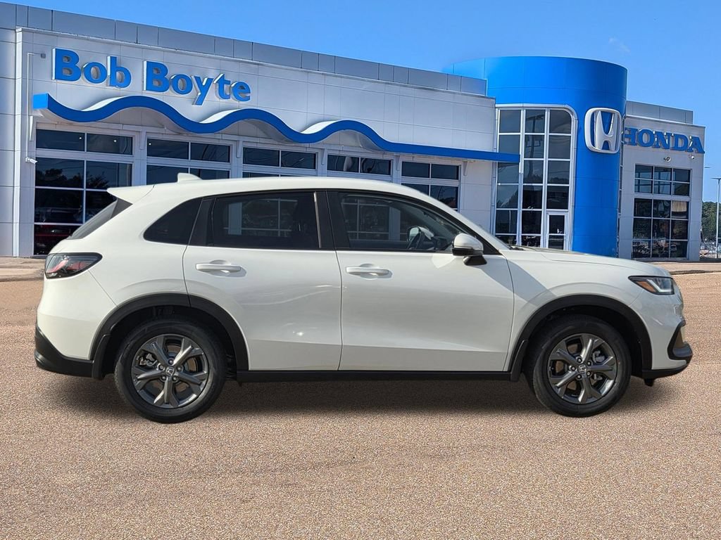 New 2027 Honda HR-V LX image 4