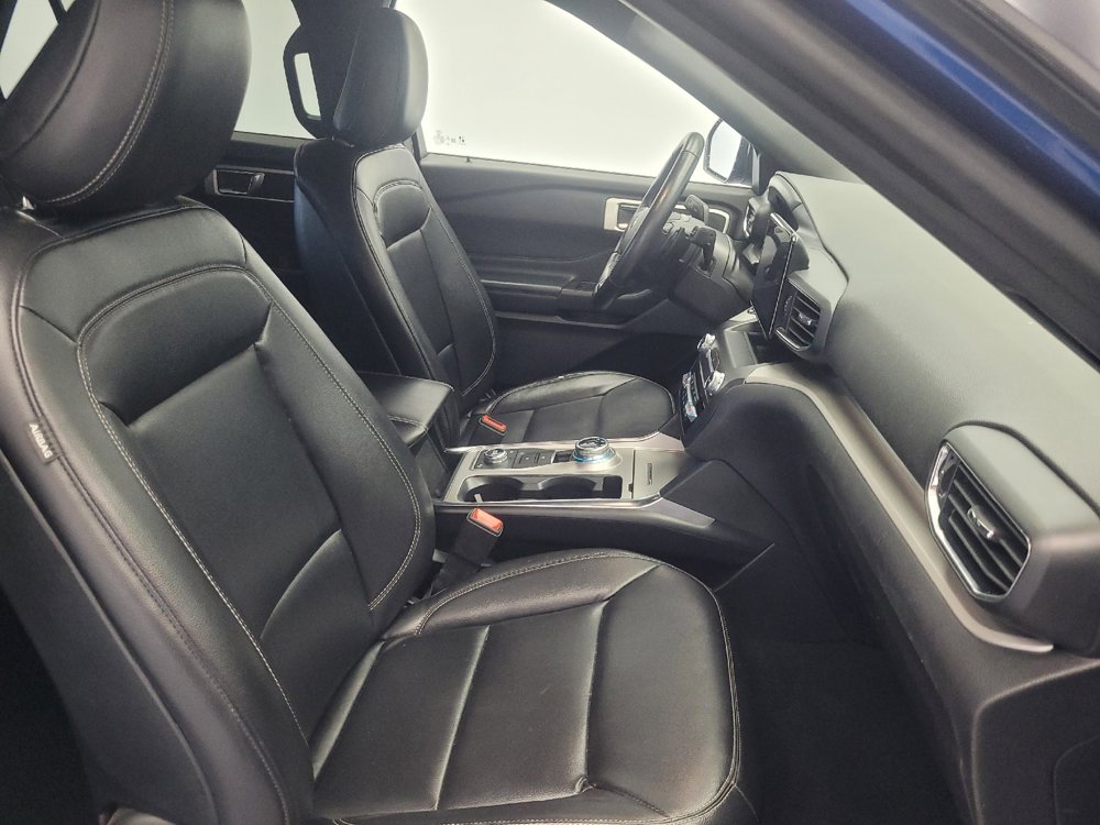 Used 2020 Ford Explorer XLT w/ Equipment Group 202A image 21