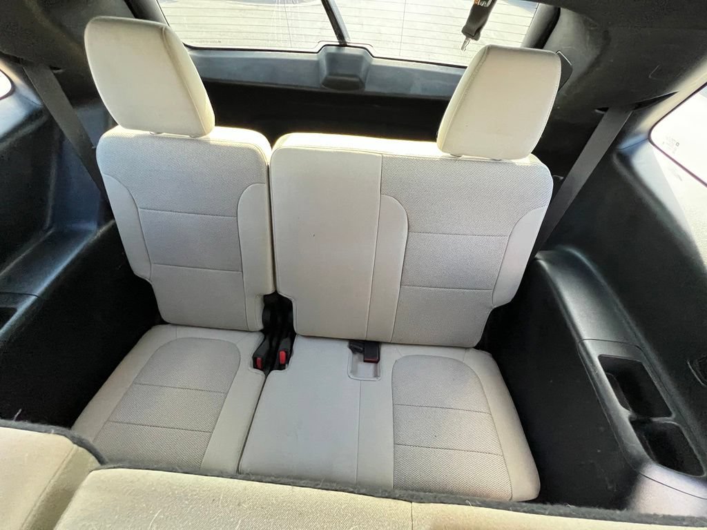 Used 2022 Chevrolet Traverse LS AWD/4WD image 22