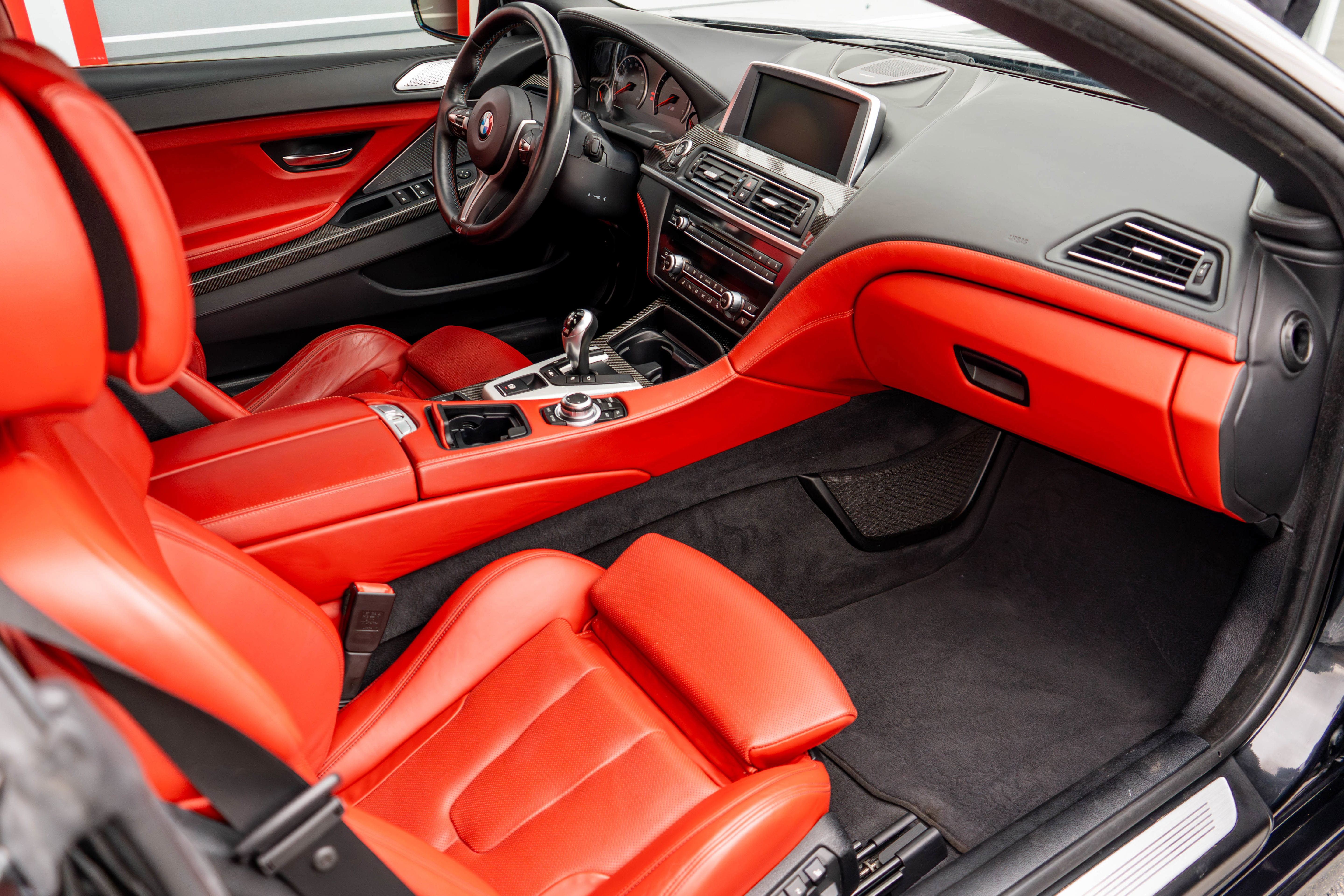 Used 2014 BMW M6 Convertible image 35