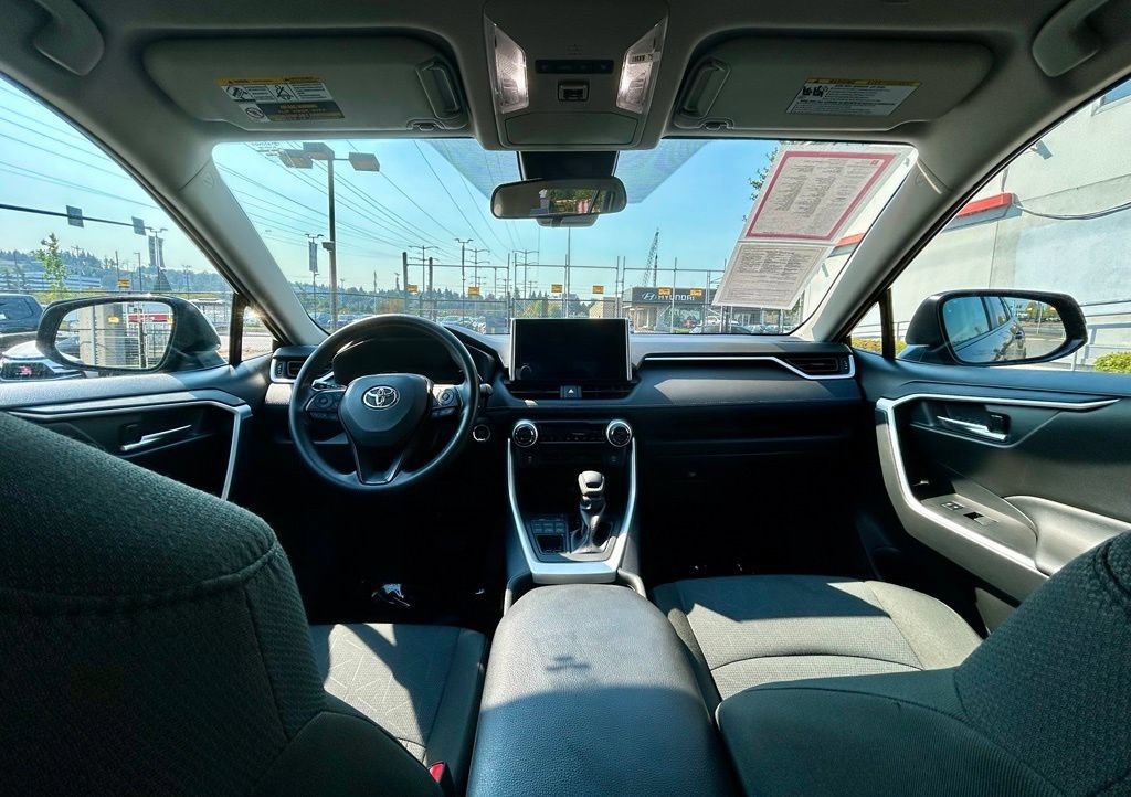 Certified 2025 Toyota RAV4 XLE AWD/4WD image 18