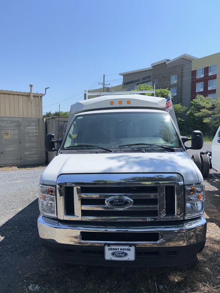 New 2024 Ford E-450 and Econoline 450 Super Duty w/ Power Windows & Locks Group image 26