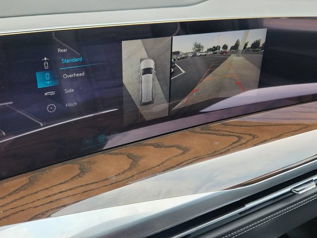 New 2026 Cadillac Escalade ESV Platinum Sport AWD/4WD image 16