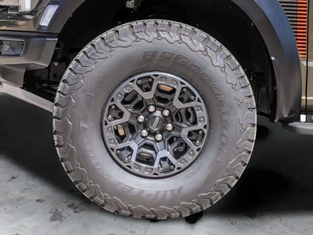 Used 2026 Ford F150 Raptor w/ Equipment Group 803A Raptor R AWD/4WD image 34