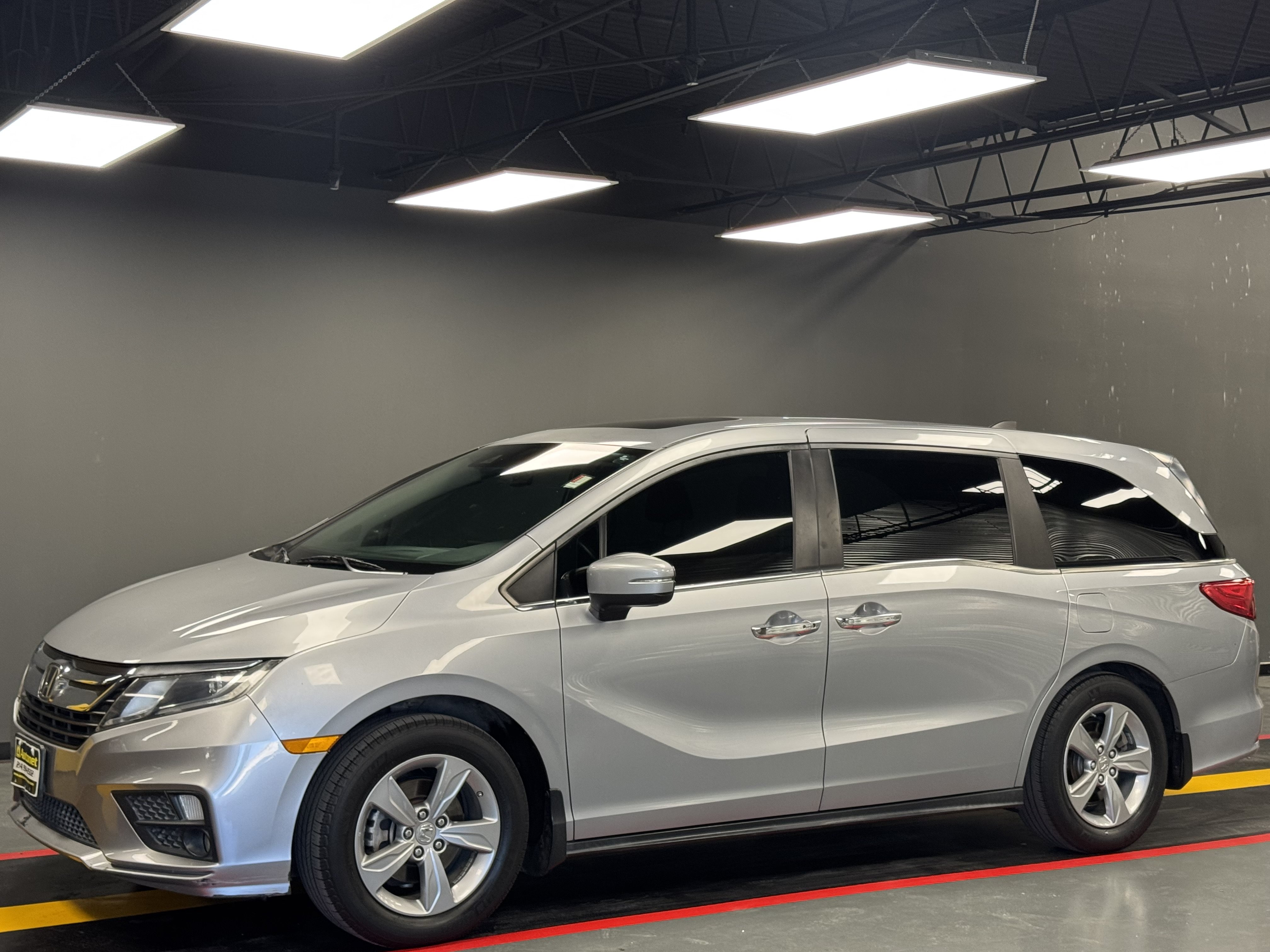Used 2018 Honda Odyssey EX-L image 1