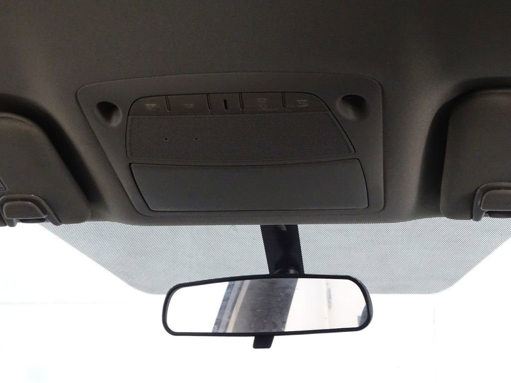 Used 2019 Nissan Murano S image 27