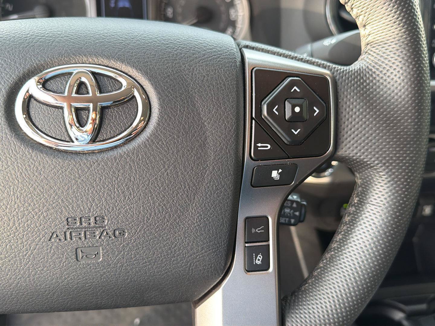 Certified 2023 Toyota Tacoma SR5 w/ Technology Package AWD/4WD image 21
