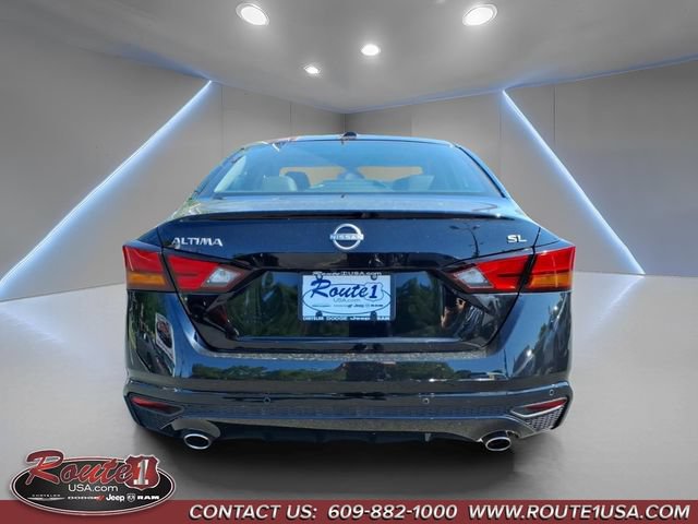 Used 2025 Nissan Altima 2.5 SL FWD image 5